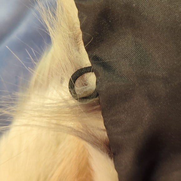 ECU: Like New Girls Faux Fur Vest - Picture 5 of 12